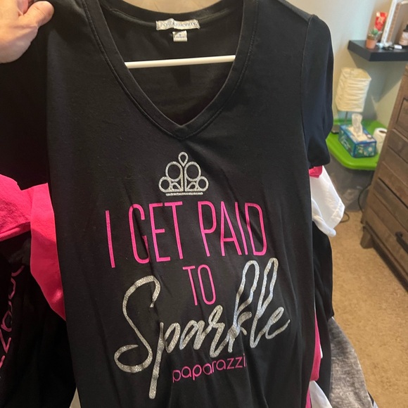 Lot of 11 paparazzi tshirts and jackets
Good used condition - Picture 9 of 13